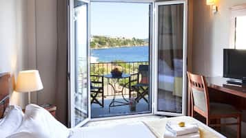 Superior Double Room with Sea View | View from room