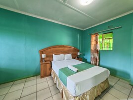 Caja de seguridad en la habitación, escritorio y wifi gratis 