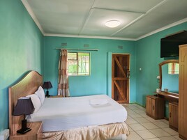 Caja de seguridad en la habitación, escritorio y wifi gratis 