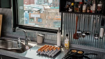 ๋์ฅ๊ณ , ์ ์๋ ์ธ์ง, ์ค๋ธ, ํ ์คํฐ ์ค๋ธ