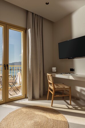 Deluxe Suite, Balcony, Sea View | Minibar, in-room safe, iron/ironing board, free WiFi - Portiani Suites (Milos)