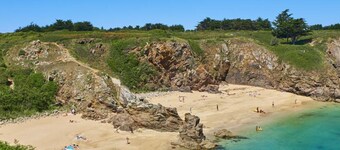 4-Person Pavilion in Private Park at Jard-sur-Mer