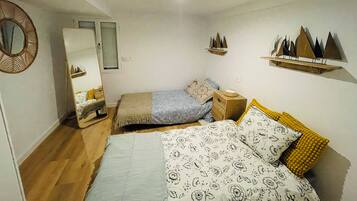 2 slaapkamers, reisbedje, wifi, beddengoed