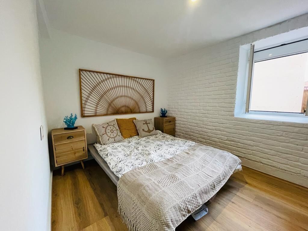 2 多间卧室、旅行婴儿床、WiFi、床单