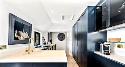 Crazy Fox House - Sleeps 12