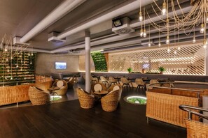 Steam room, prenatal massages, sports massages - Wellness Rooms Central (Prague)