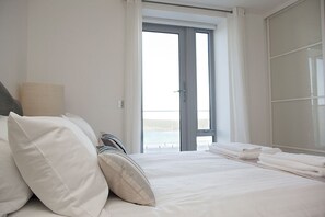 3 bedrooms, iron/ironing board, travel crib, WiFi