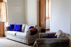 Living area - Quinta de Sta Teresinha, vacation home for Nature Lovers! Relax! (Estombar)