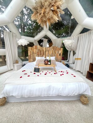 1 Schlafzimmer, Reisekinderbett, Bettwäsche