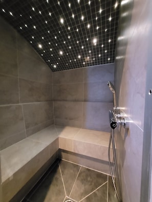 Steam room - Auberge du Fraizier (Thones)