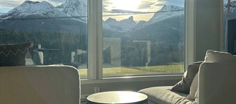 Beautiful Villa in Isfjorde