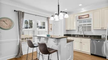 Maison, animaux de compagnie acceptés | Cuisine privée