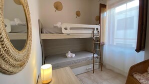 Apartment, 2 Bedrooms | 2 bedrooms - Elegant Three Room Apartment in Porto Torres (Porto Torres)