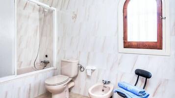 Villa, 5 Bedrooms, Terrace | Bathroom