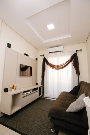 Televisión LED 32 pulgadas con canales de televisión por cable