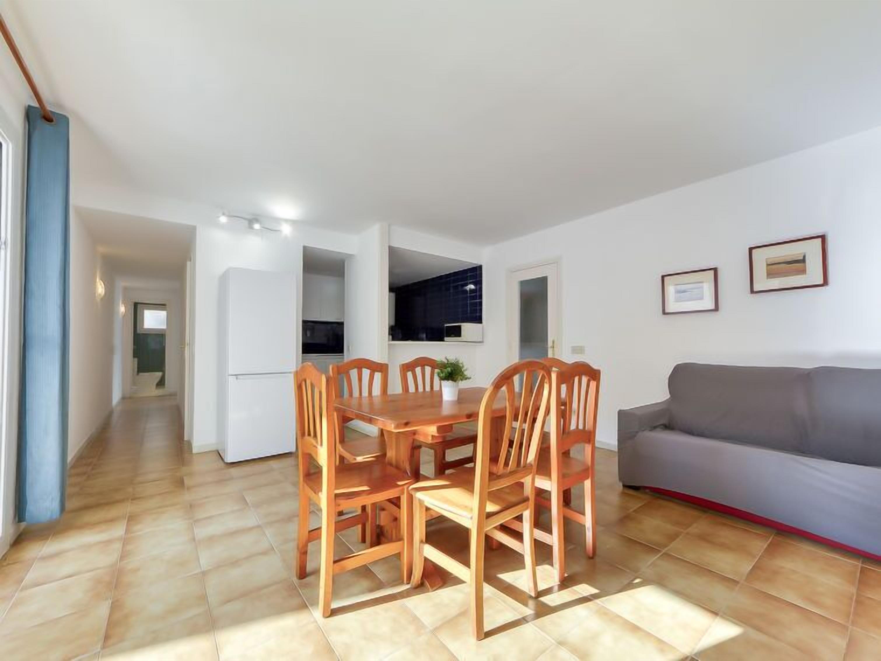 House, 3 Bedrooms, Terrace | Tempat makan