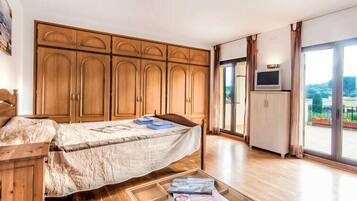 House, 4 Bedrooms, Terrace | 4 bedrooms