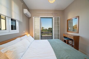 2 bedrooms, blackout drapes, soundproofing