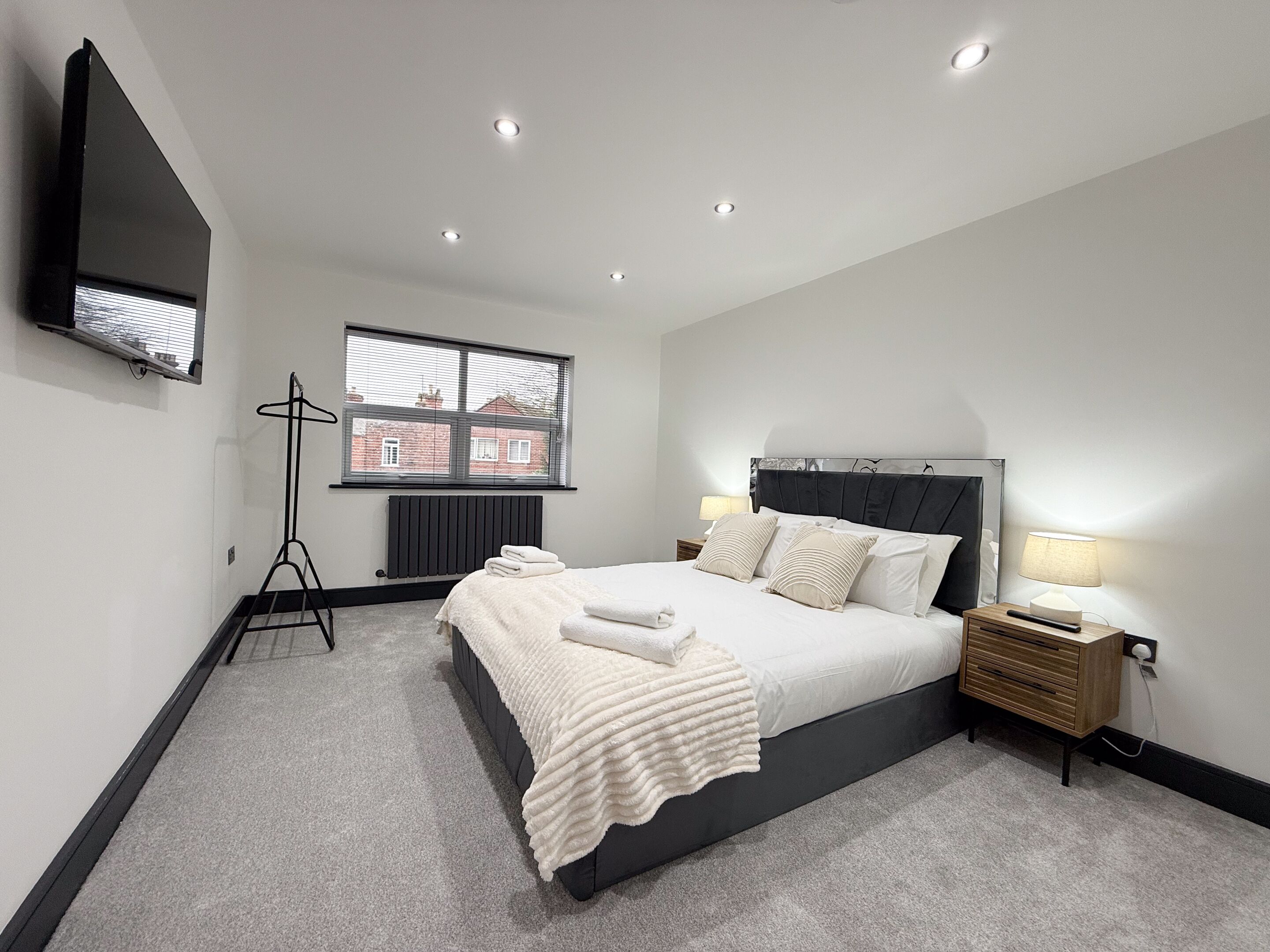 Luxury House, Ensuite (Santi House) | 4 bedrooms, iron/ironing board, free WiFi