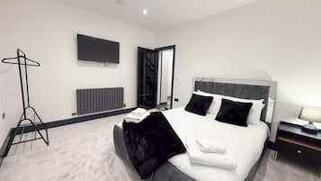 Luxury-Haus, mit Bad (Santi House) | 4 Schlafzimmer, Bügeleisen/Bügelbrett, kostenloses WLAN