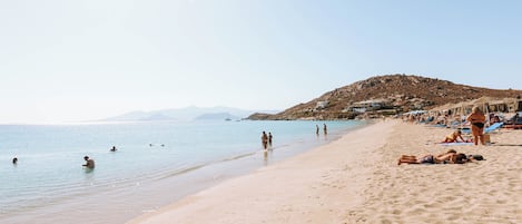 Di pantai