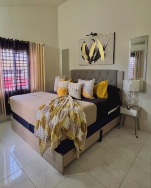 1 soverom, strykejern/-brett, wi-fi og sengetøy