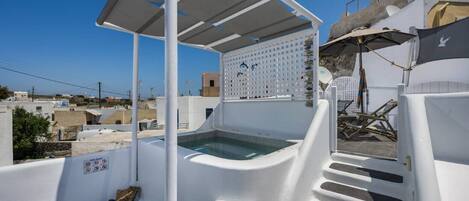 Villa, Whirlpool, Gartenblick | Zimmersafe, schallisolierte Zimmer, kostenloses WLAN