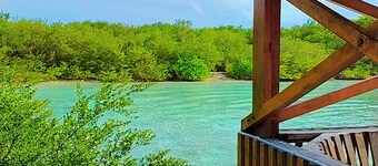 3-bedroom house in charming Thulusdhoo with WiFi, AC