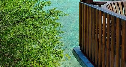 3-bedroom house in charming Thulusdhoo with WiFi, AC