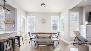 Unclassified image, 2 of 39, button - 4BR house - West OC, Harbor /Assateague- sleeps 9 (Ocean City)