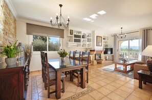 Interior - VILLA WITH POOL AND GYM 4KM FROM IBIZA TOWN (Can Ramón)