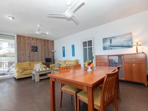 House, 4 Bedrooms, Terrace | Dining room