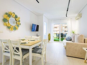 House, 3 Bedrooms, Terrace | Interior