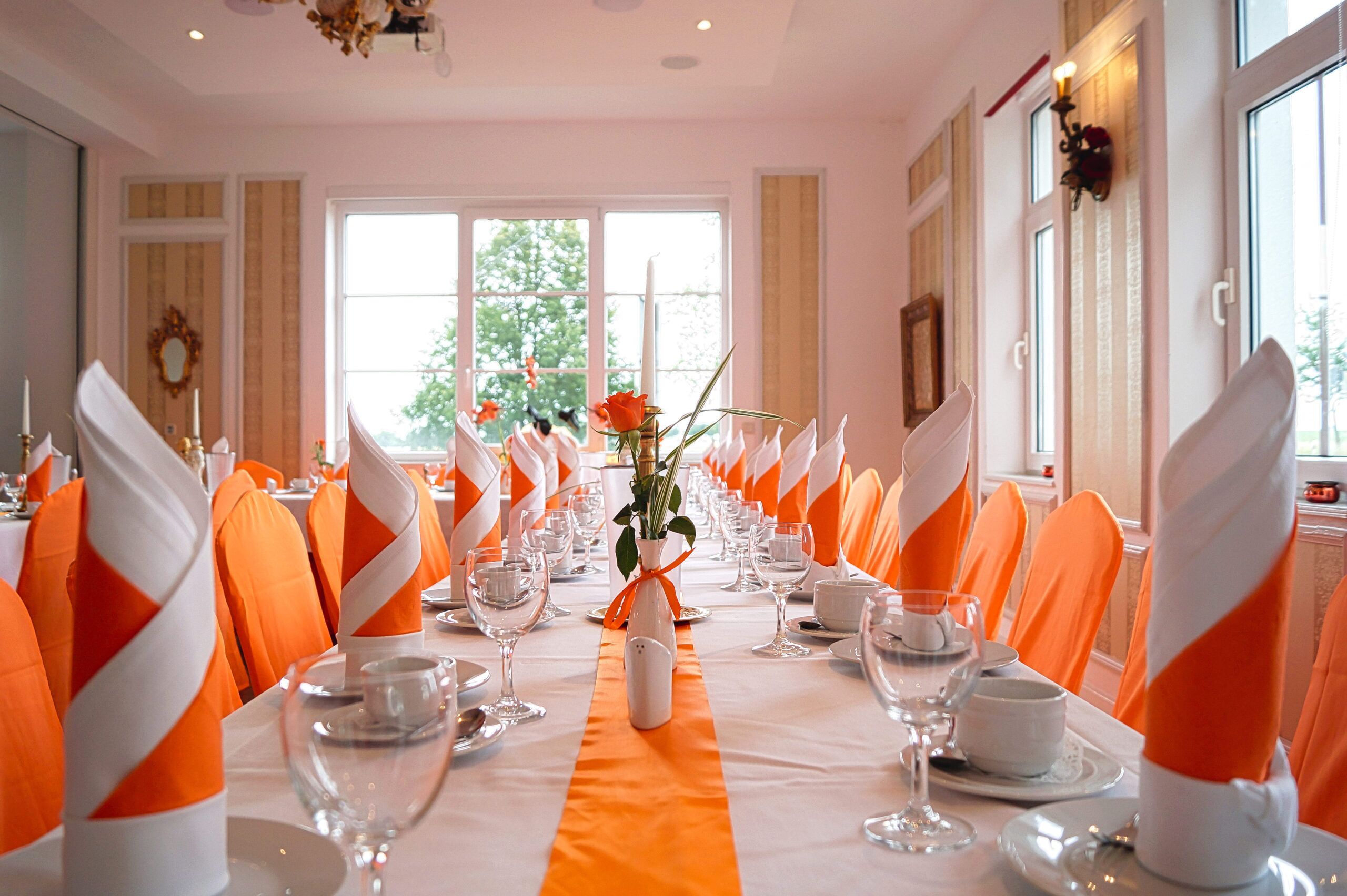 International cuisine, alfresco dining 