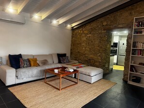 Smart-TV, Bücher, Computerbildschirme