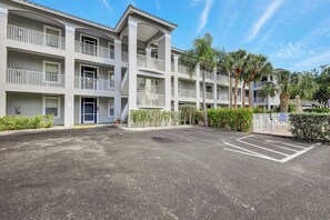 Exterior - Vanderbilt Villas (Naples)