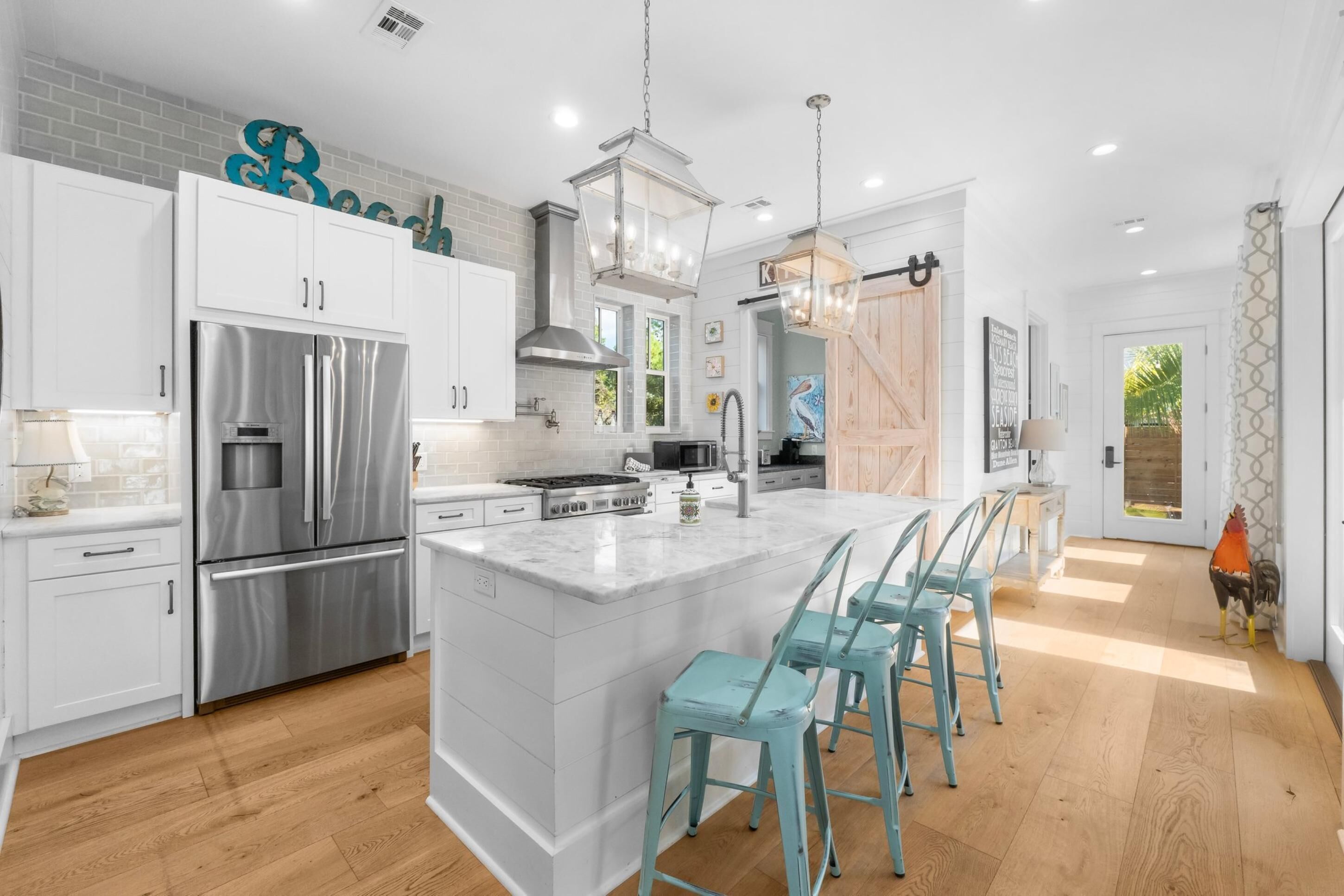 House, Garden View | Private kitchen | Full-size fridge, microwave, oven, stovetop