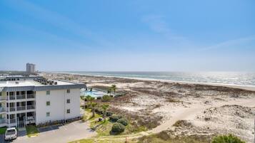 Apartment (0 Bedroom) | Interior