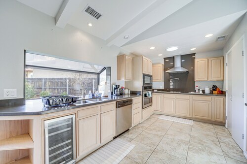 4 Mi to Uptown Sedona: Desert Home w/ Mtn Views!