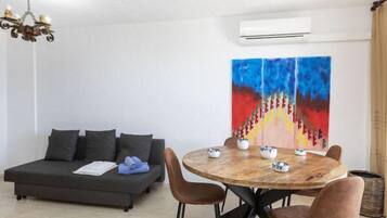 Nhà, 2 phòng ngủ, hiên | Nội thất