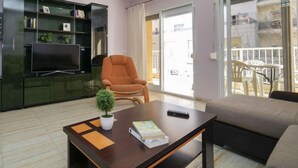 Maison, 5 chambres, terrasse | Aire de séjour