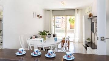 Rumah, 3 kamar tidur, teras | Tempat makan