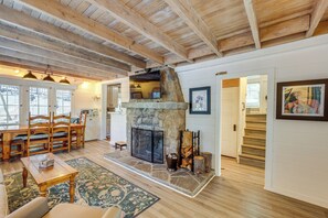 Cottage (3 Bedrooms) | Interior
