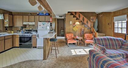 Walk to Green Lake & Beach: Cozy Cabin w/ Deck