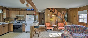 Walk to Green Lake & Beach: Cozy Cabin w/ Deck