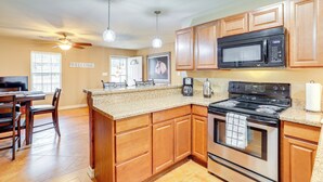 Unclassified image, 5 of 24, button - 3 Mi to Greers Ferry Lake: Home w/ Screened Patio (Higden)