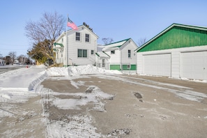 House (4 Bedrooms) | Interior - Boat Dock: Riverfront Oconto Home! (Oconto)