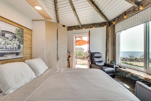 Apartment (0 Bedroom) | Interior - Backyard & Zen Garden: Hilltop Haven in Bonsall! (Bonsall)