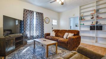 House (2 Bedrooms) | Front of property