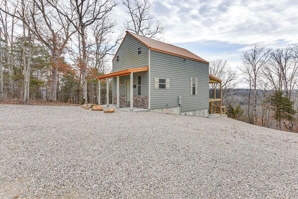 House (2 Bedrooms) | Front of property